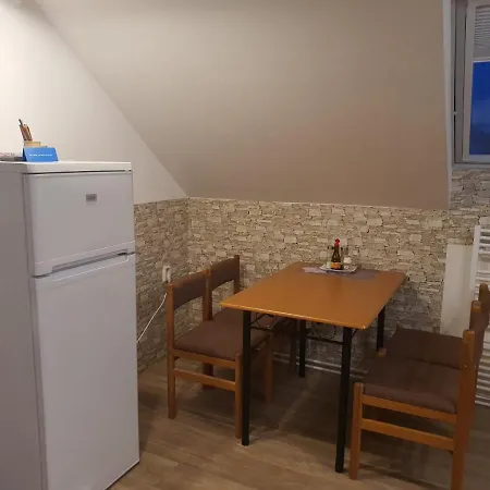 Apartman U Zvonicky 45 Srch * パルドゥビツェ